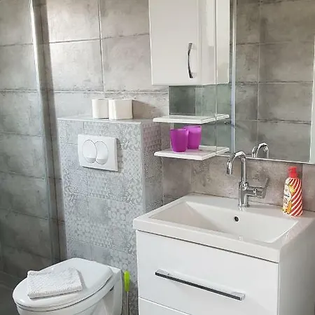 Apartment Star With Pool Biograd Na Moru