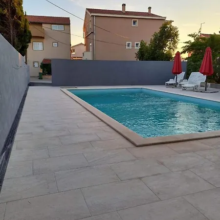 Star With Pool Apartament Biograd Na Moru