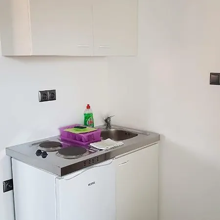 Star With Pool Apartament *