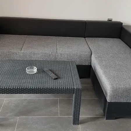 Star With Pool Apartament