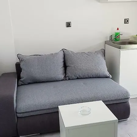 Star With Pool Apartment *