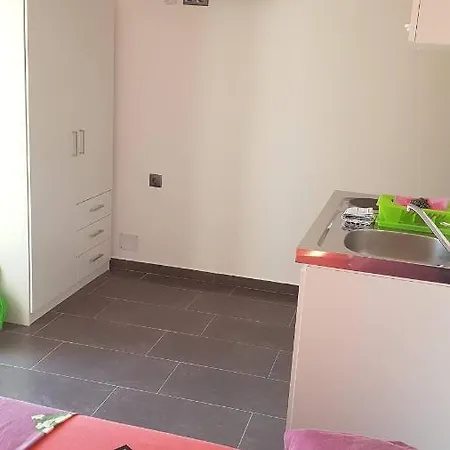 Star With Pool Apartament *