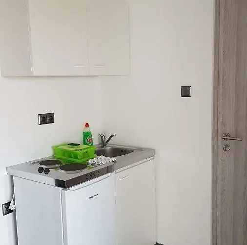 Star With Pool * Биоград-на-Мору