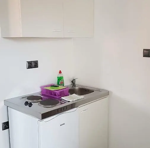 Star With Pool Apartament *