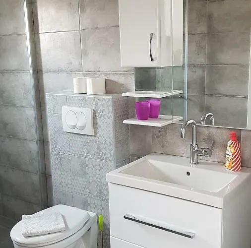 Апартаменты Star With Pool Биоград-на-Мору