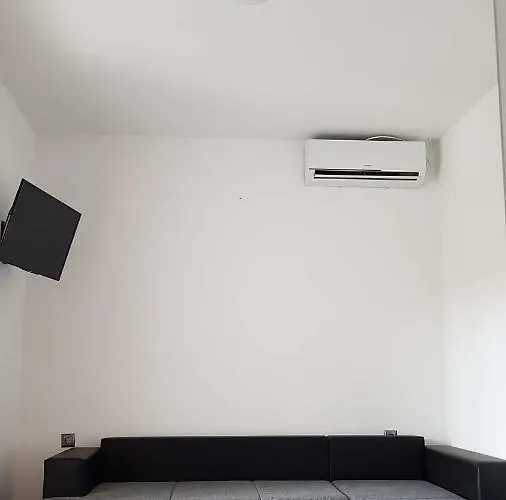 Star With Pool Apartament *