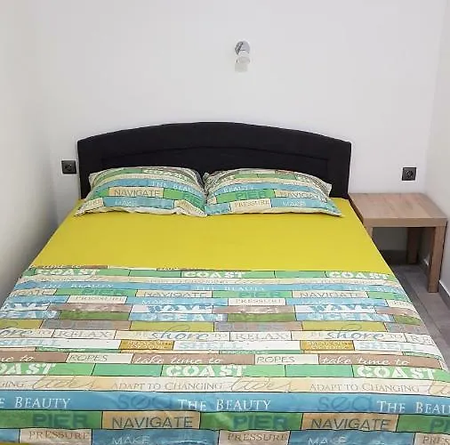 Апартаменты Star With Pool Биоград-на-Мору