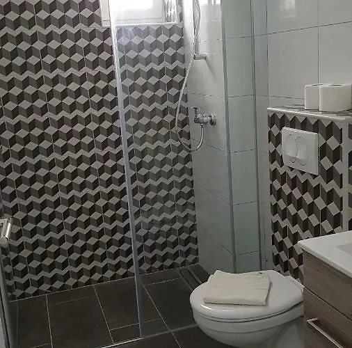 Star With Pool Апартаменты